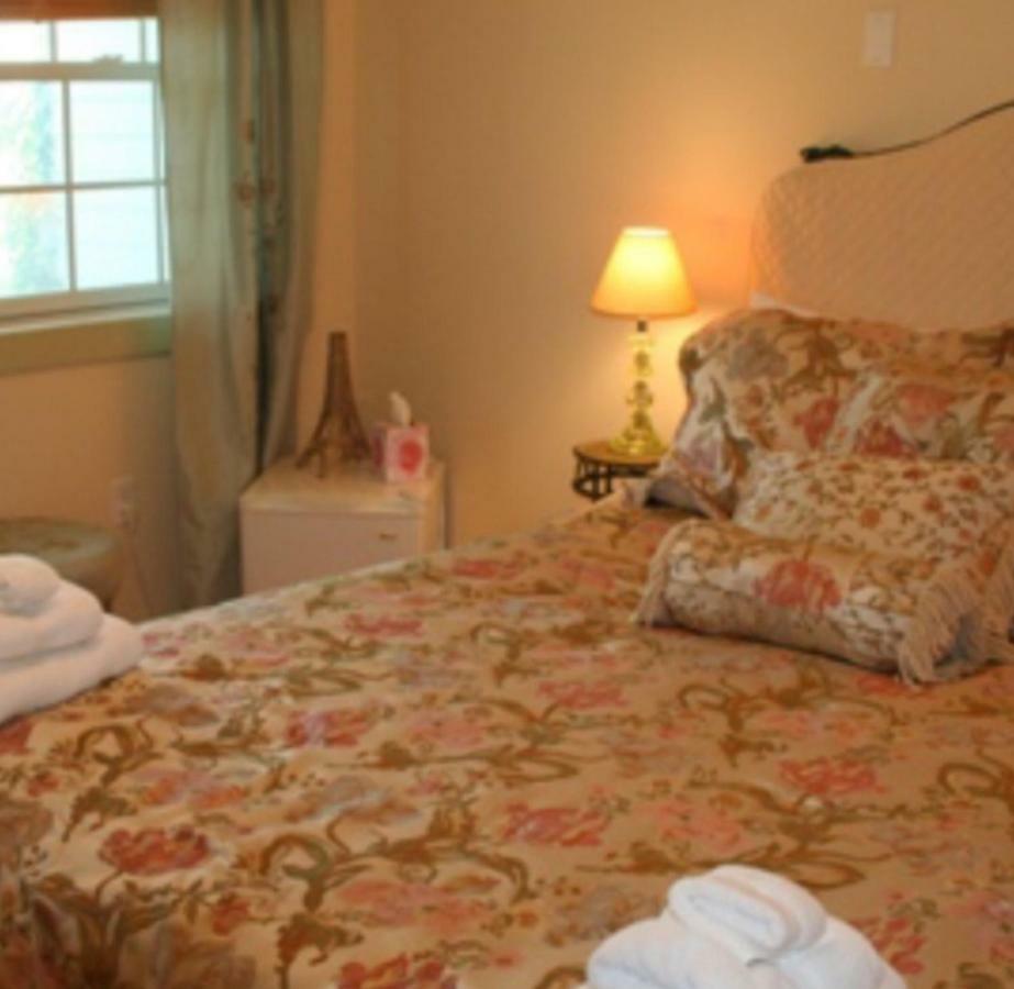 Hayden Creek Inn Springfield Center Εξωτερικό φωτογραφία